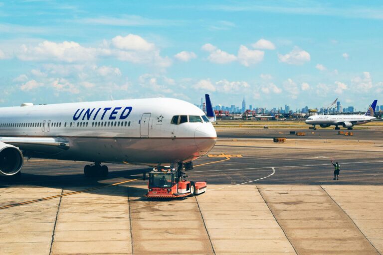 United Airlines Brings Holiday Magic with Special Fantasy Flights